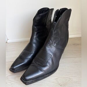 Charlie 1 Horse by Lucchese Black Leather Boots